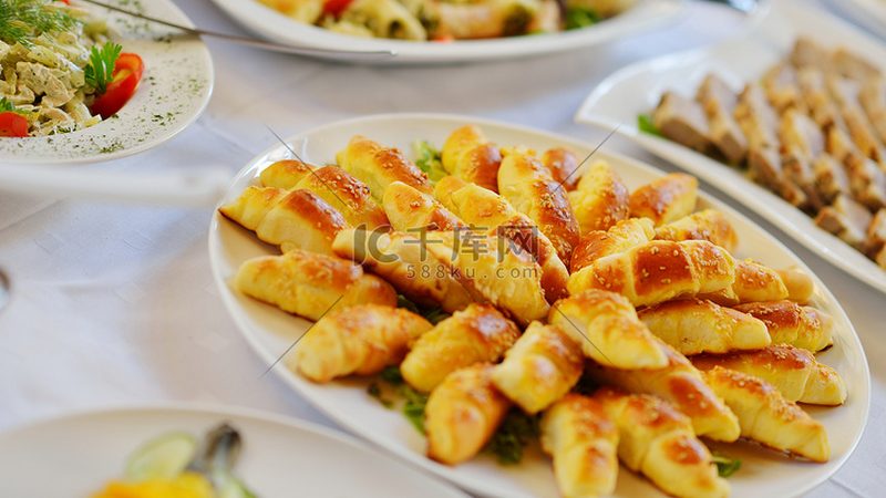 每日坚果热量对比：孕妇真的能吃吗？**